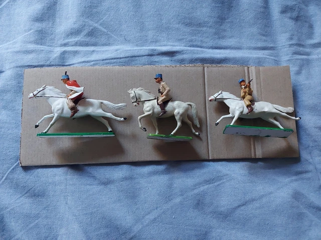 Lot De 5 Cavaliers Spahis Armée D'Afrique – Figurines Plastique Anciennes Starlux
