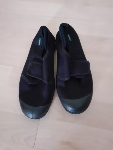Clarks sales pe pumps
