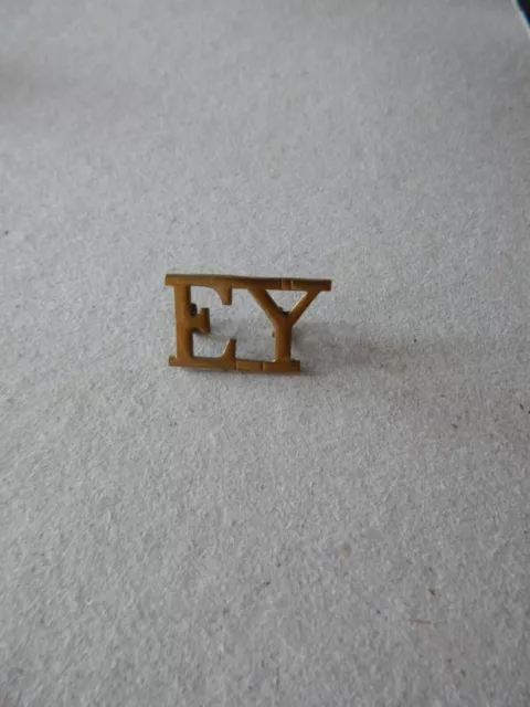 British Essex Yeomanry Shoulder Title Badge K