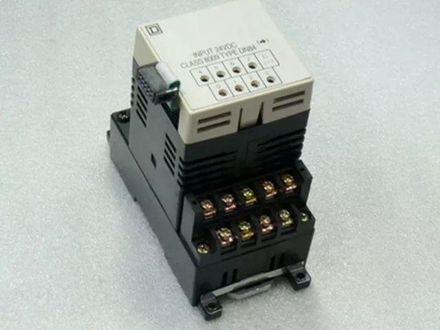 Square D Class 8009 Type DN 84 Input 24 V DC Leistungsschütz