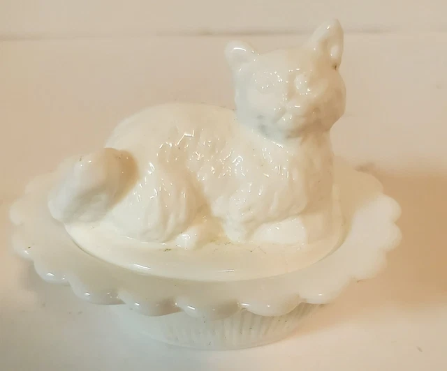 Vintage white milk glass cat trinket box 2 piece covered
