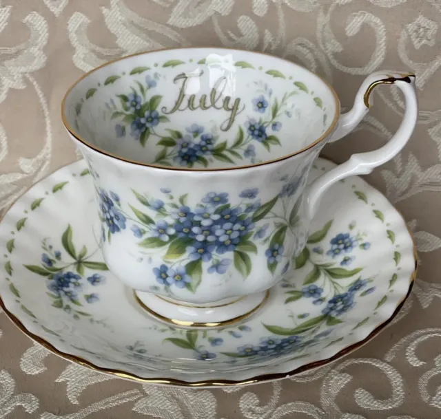 Royal Albert Flower of the Month Series July Forget Me Not Tea Cup Saucer