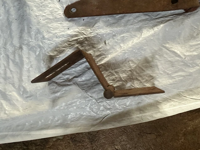 7 piece VTG Metal Barn Door T-Strap Hinges & more Rustic Primitive WI Barn Farm 3