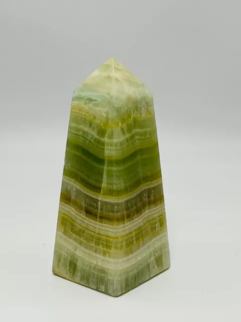 Vert Calcite Pistache Tour Obelisk Pierre Naturelle Guérissantes 119x49x49mm