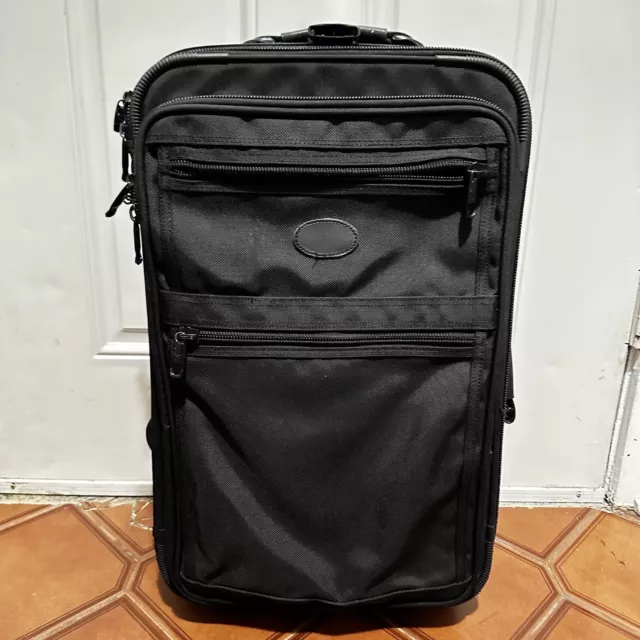 Kirkland Signature 23” Upright Wheeled Carry On Suitcase Black Luggage Clean ⭐️