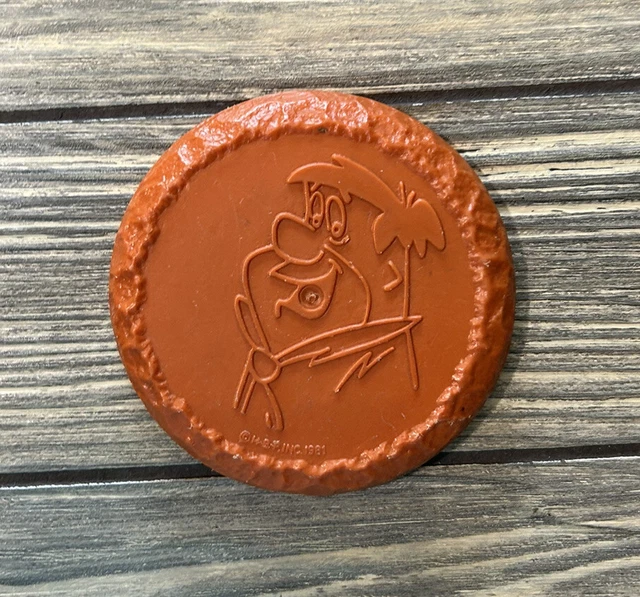Vintage 1984 Fred Flintstones Mini Frisbee Kids Meal Toy