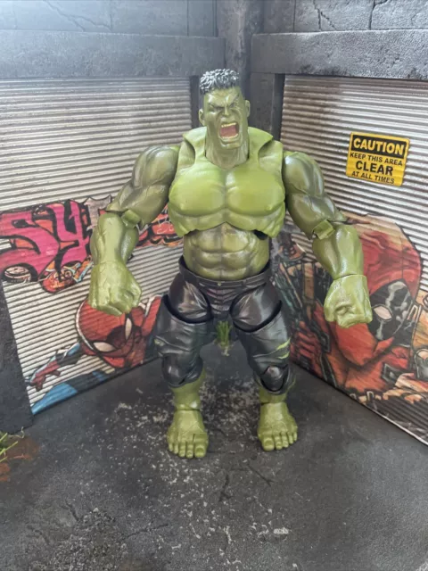 Bandai S.H. Figuarts Hulk Avengers 7” Action Figure (unbranded)