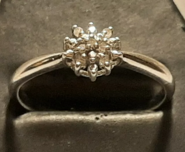 925 SILVER RJ10 ring with 7 clear round stones in a floral cluster size T 1 2 35.00 PicClick UK