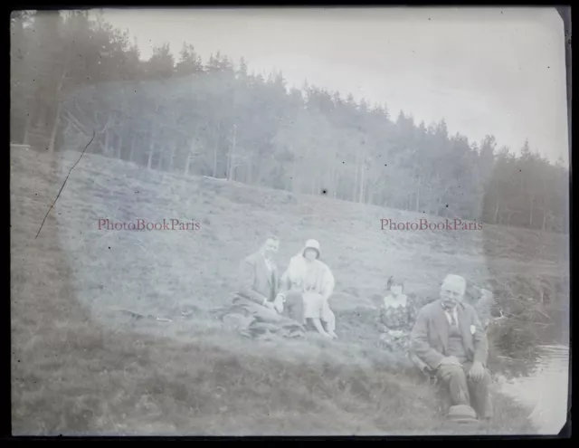 France Famille Bois c1930 Photo NEGATIVE Glass Plate Vintage P30L20n11