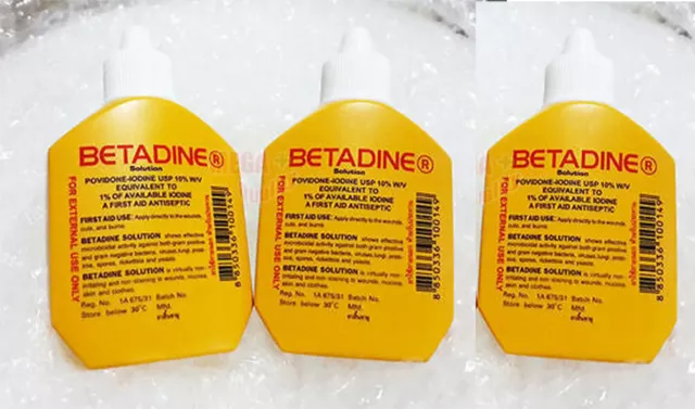 3 x 30 cc. BETADINE POVIDONA YODO PRIMEROS AUXILIOS SOLUCIÓN ANTISÉPTICO CORTES HERIDAS