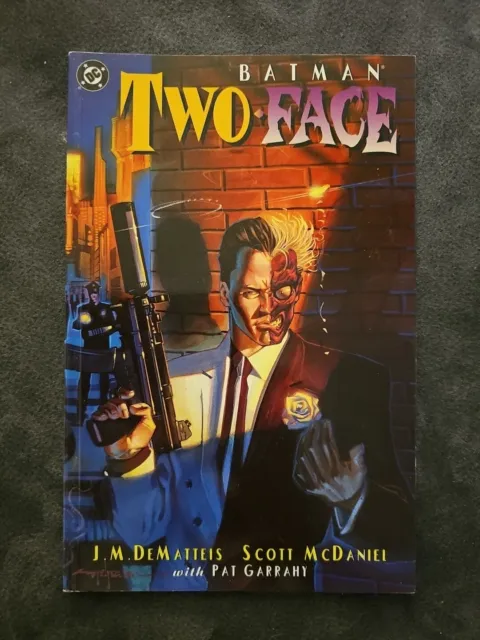 Batman Two-Face DC Comics Graphic Novel J.M. DeMatteis Softcover US