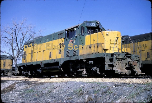 CNW Chicago & North Western GP-7 1603 ORIGINAL 1973 Kodachrome Slide