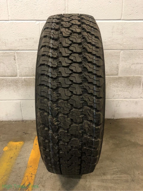 1x P245/75R17 Goodyear Wrangler Silent Armor 13/32 Used Tire
