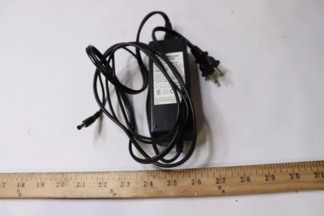 Coming Data Scooter Lithium Charger Barrel Connect 42V 1.5A CD CP4215