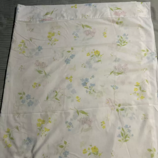 2 Vintage Fat Sheets..Pastel Flowers. Full/Queen