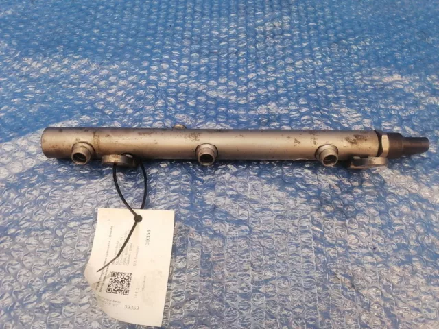 Mercedes Kraftstoffverteiler Einspritzleiste Verteilerrohr A6420700695 PUM39359