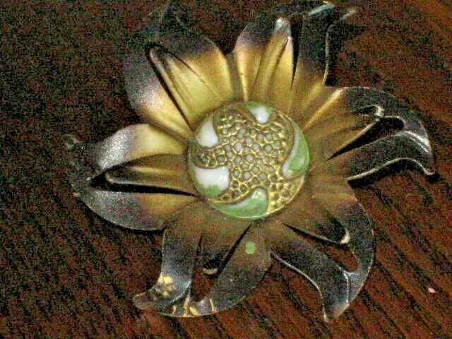 2 Vintage Drapery Curtain Tie Back Gold Metal Flower Push Pin 2.25"