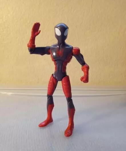 SPECTACULAR SPIDER-MAN ANIMATED Shock Gloves Cyber 2009 MARVEL 6" Figure Hasbro