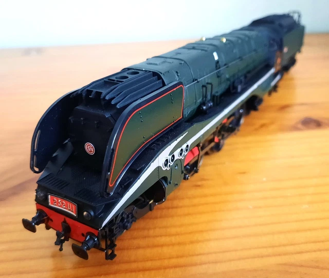 JOUEF SNCF 232U1 Locomotive Vapeur H0 Plastique Vert (8249) Série