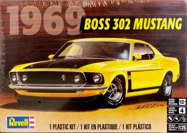 1969 Ford Mustang BOSS 302 1:25 Model Kit Bausatz Revell 4313