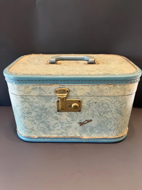 Vintage Small Vacationer Carry On Luggage Hard Shell Train Case Travel 1940s