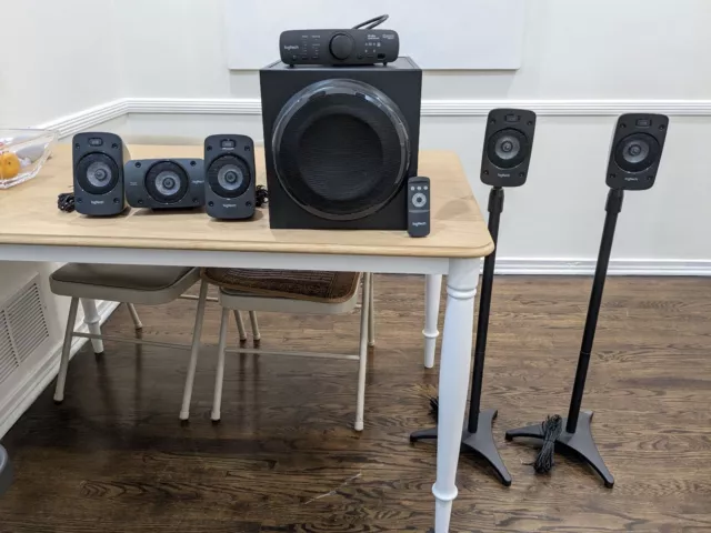 Logitech Z906 5.1 Sound Speaker System + 2 stands