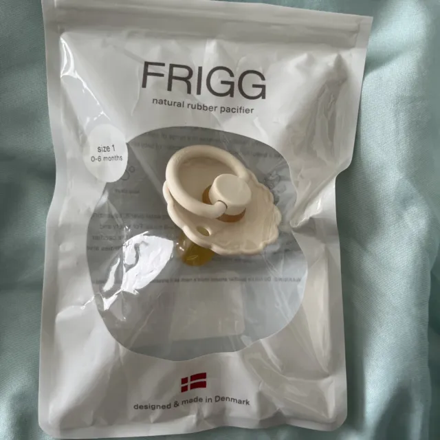 1 FRIGG Daisy natural rubber pacifiers - Cream Color size 1 Denmark New In Pkg