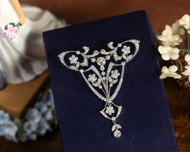 Broche Vintage Style Belle Époque - Dentelle Florale Sertie De CZ Bleu - Neuf Sans Emballage