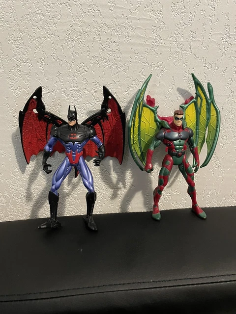 Legends of the Dark Knight Neural Claw Batman & Dive Claw Robin Action Figures