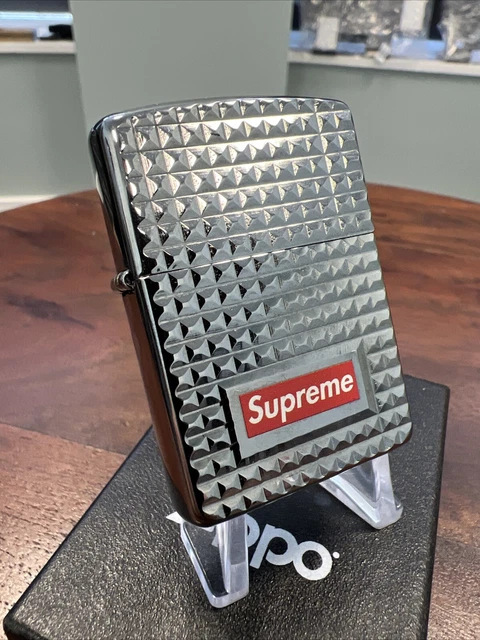Supreme 17AW Diamond Cut zippo Silver