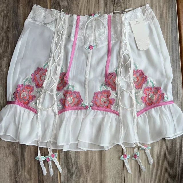 FOR LOVE & LEMONS White Festival Rose Garter Skirt