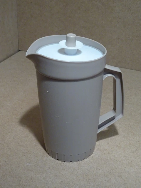Pichet à Jus 1.7L Avec Filtre Et Couvercle Étanche - Pour Réfrigérateur - Plastique PP Transparent