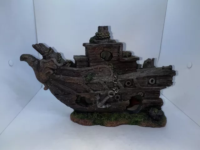 Aquarium Fish Tank Sunken Pirate Ship Hiding Cave sunken Boat Decoration Resin