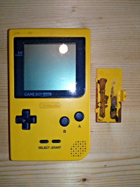 Game boy pocket jaune écran parfait - Consoles