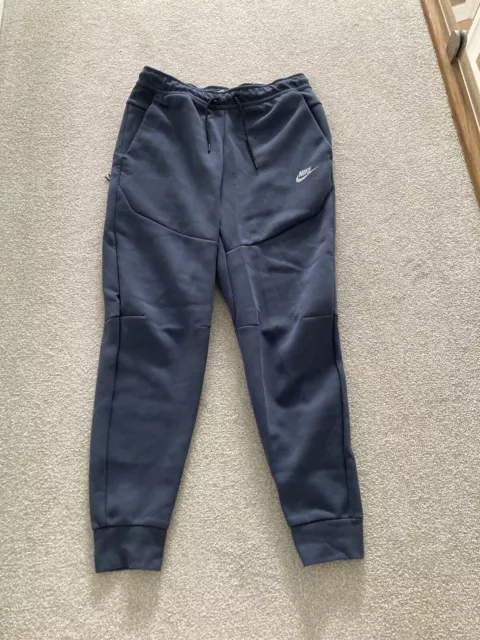 nike tech joggers mens