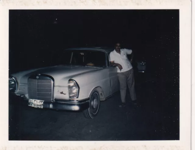 SAUDI ARABIA  VINTAGE PHOTO - Old Mercedes with old Saudi license plates