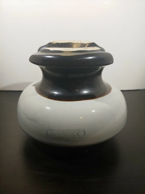 White And Brown Large Chance Insulator