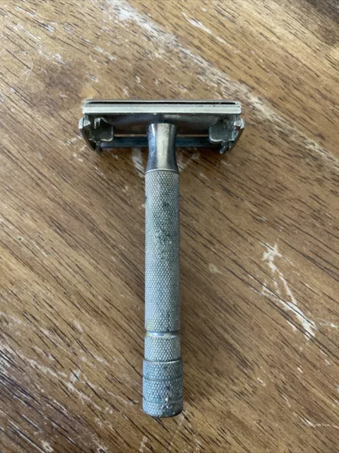 Gillette 40s Style Super Speed Vintage Double Edge Safety Razor, Including Blade