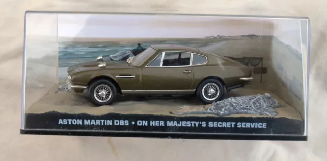 Universal Hobbies UH Aston-Martin DBS James Bond, 1969, 1/43, avec boîte