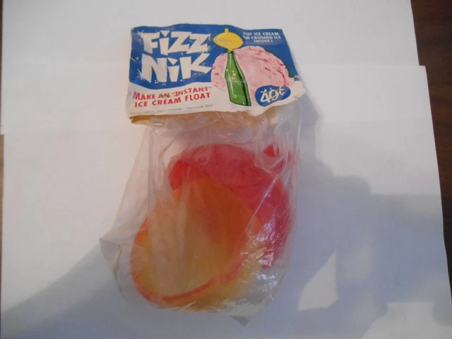 VTG 1961 One Astro FIZZ NIK Space Ship Soda pop ice cream Float