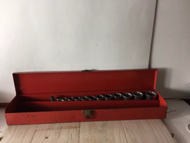 Vintage Klein Tools 13 Piece 3/8 Inch Drive Socket Set In Red Metal Tool Box