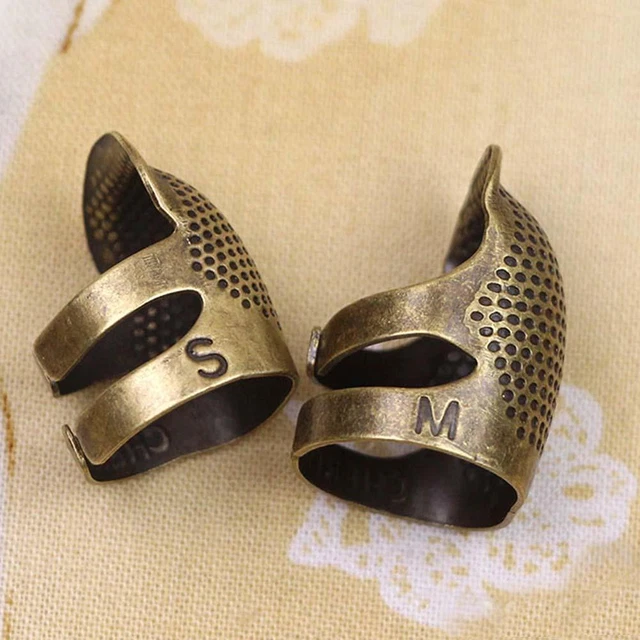 Protector de dedos retro hágalo usted mismo para coser a mano metal. Anillo R0T0