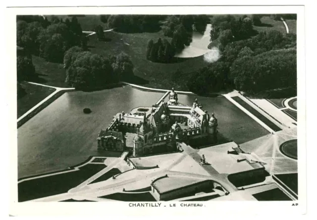 CHANTILLY Le Chateau (Schloß) franz. Zentrum f. Rennpferde u. Pferdezucht, 1944