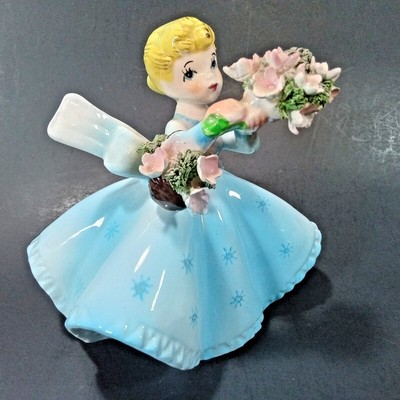Vintage LEFTON Ceramic FIGURINE FLOWER GIRL w/ bouquet BLUE DRESS 4" tall #1450B