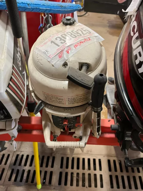 1959 Johnson Sea Horse 3HP Outboard Boat Motor (RUNS) - T1308925 1959 Johnson Sea Horse 3HP Outboard Boat Motor (RUNS) - T1308925