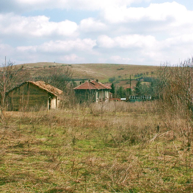 VT Bargain Bulgaria property big land + outbuilding Bulgarian house Pay Monthly 2