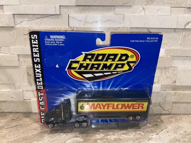 Vintage Road Champs Mayflower Die Cast Semi Tractor/Trailer Green Kenworth