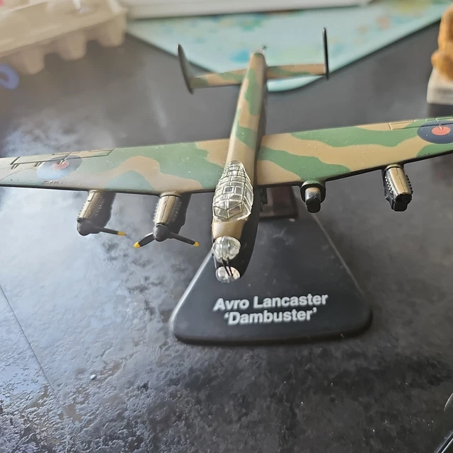 WW2 RAF AVRO Lancaster Dambuster Heavy Bomber 1:144 Scale Diecast Model ...