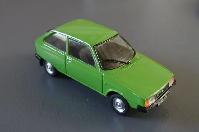 Oltcit Club (Citroen Axel)  Ixo 1/43. 5