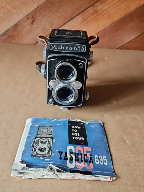 Yashica 635 Medium Format TLR Camera 80mm f/3.5 Yashikor Lens With Manual G3